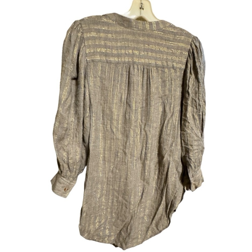 Akemi + Kin Top with Gold Metallic Threads - Picture 4 of 7